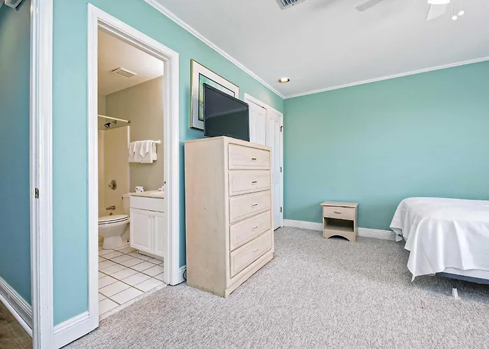 Holiday home Bairds Blue Dolphin
